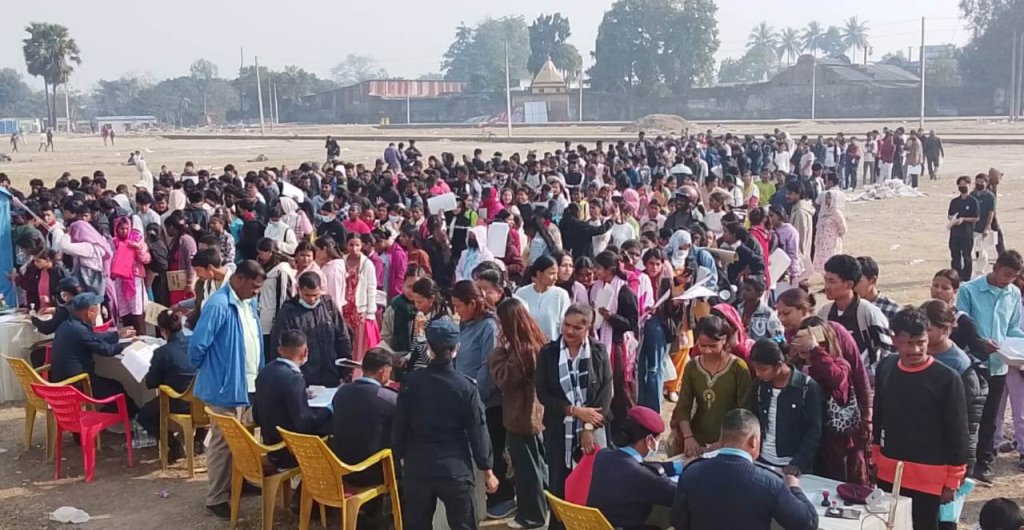 मोरङमा निर्वाचन प्रहरी बन्न मागभन्दा बढी आवेदन, साढे ४ हजार बढीले दिए दरखास्त