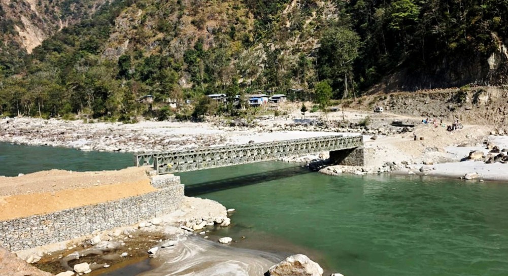 फोक्सिङटारमा बेलिब्रिज जडानपछि गाईघाट–दिक्तेल सडकमा यातायात पुनः सञ्चालन