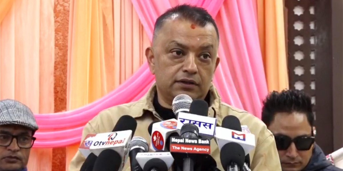 गीत गाएर मात्र पुग्दैन, संविधान र कानुनै बदल्नुपर्छ : थापा
