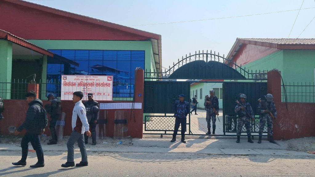 ओली र बालेनको मनोनयनले झापा ५ मा सुरक्षा ‘हाइ अलर्ट’
