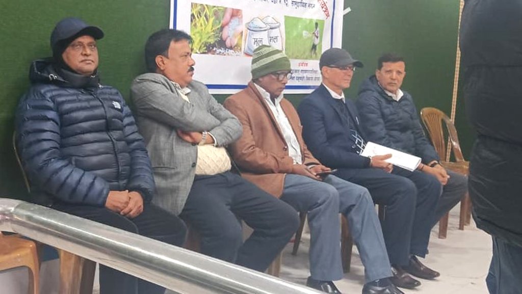 विराटनगरमा रासायनिक मल व्यवसाय र कृषकबीच अनुभव आदानप्रदान