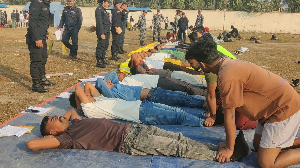 मोरङमा ४ हजार ३८३ निर्वाचन प्रहरीका लागि छनौट सुरु