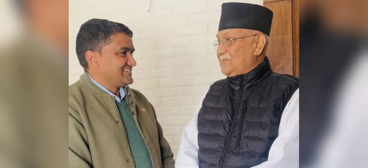 प्रचण्डविरुद्ध जनार्दनका उमेद्वारलाई सहयोग गर्न एमालेद्वारा अस्वीकार, चुनाब जितेर आउन ओलीले दिए शुभकामना