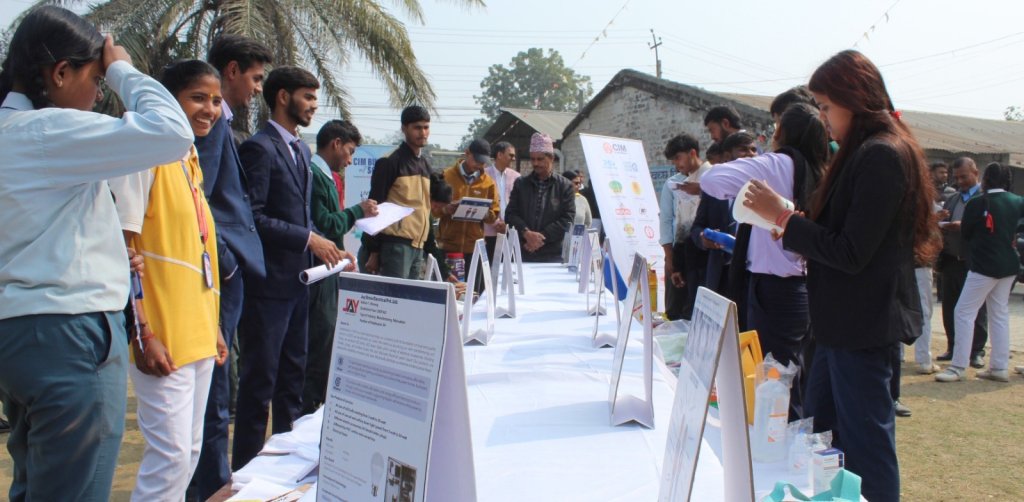 विद्यार्थीलाई उद्यमतर्फ आकर्षित गर्न ‘बिजनेस एट स्कुल’ : स्वदेशमै भविष्य खोज्ने प्रयास