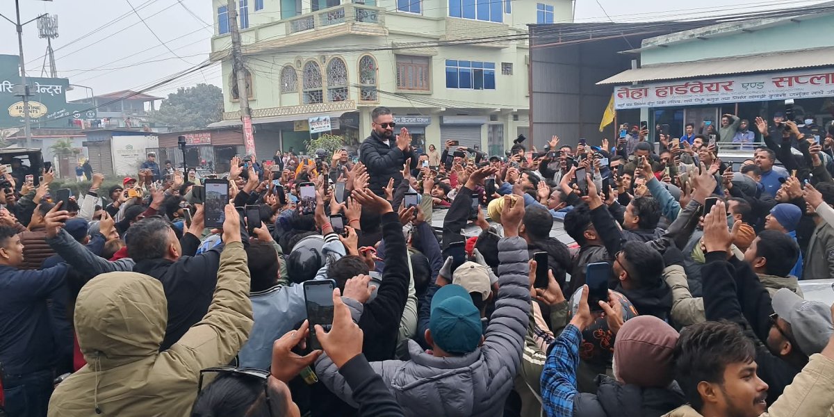 अब बालेन शाहले गाडीको छतबाट मुन्टो निकालेर हात हल्लाउन नपाउने !