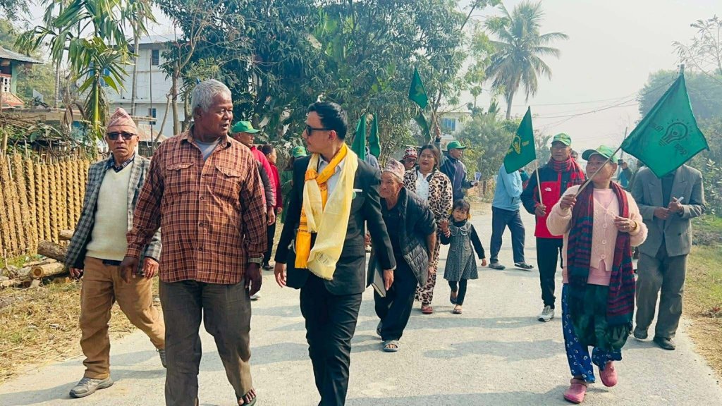 सुनसरी–२ मा उज्यालो नेपालका गोपाल तामाङको घरदैलो