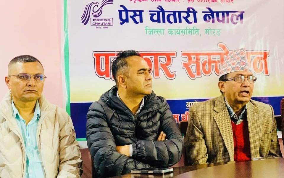 रास्वपा खहरे खोला हो : भानुभक्त ढकाल
