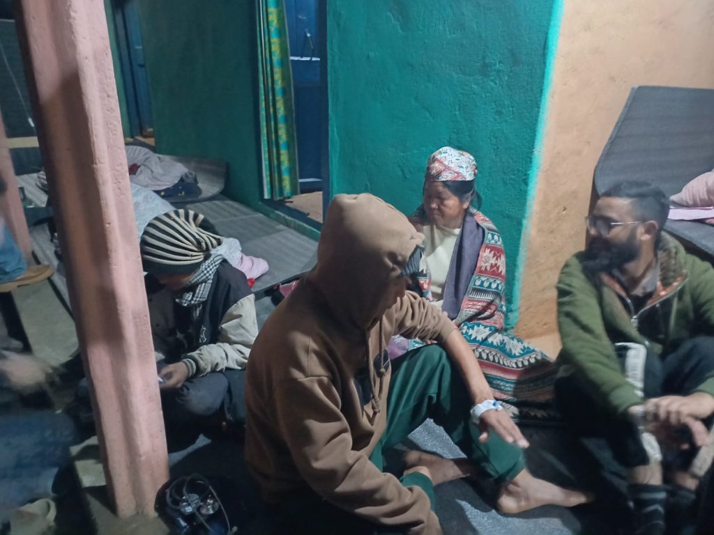 विवाहको भोज खाँदा खोटाङमा सय भन्दा बढी बिरामी, गाउँमै शिविर राखेर उपचार गरिँदै
