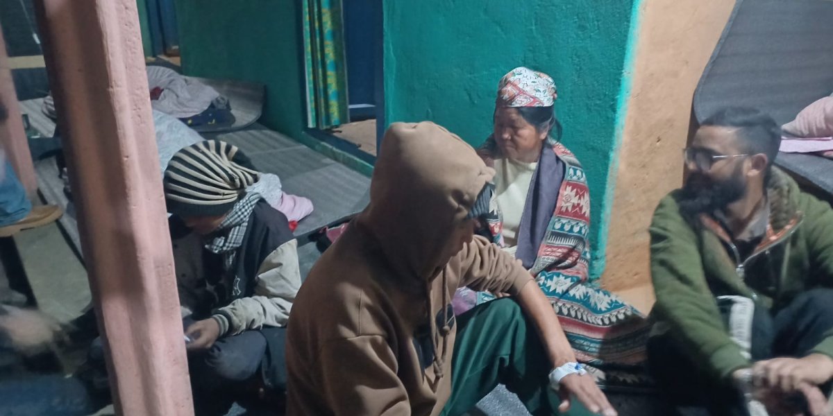 विवाहको भोज खाँदा खोटाङमा सय भन्दा बढी बिरामी, गाउँमै शिविर राखेर उपचार गरिँदै