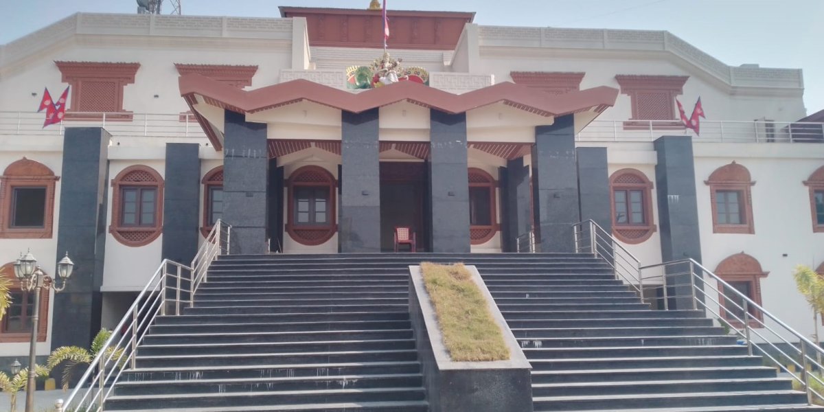 वीरेन्द्र सभागृहमा प्रदेशसभाले थाल्यो सेटअप (फोटो फिचर)