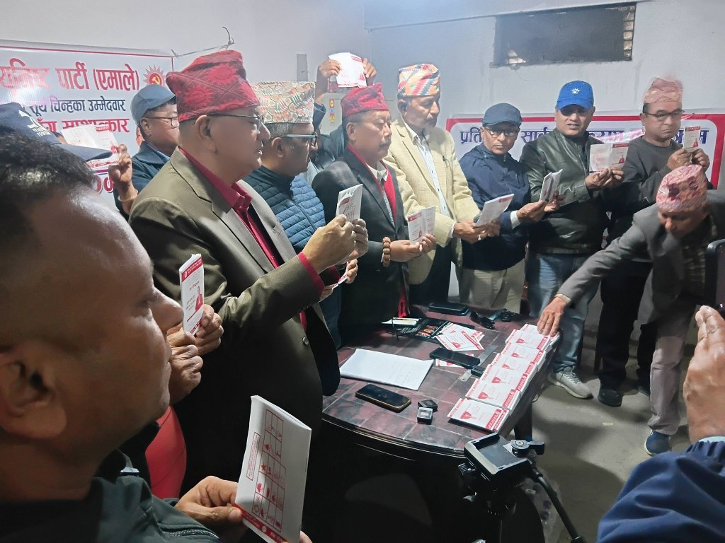 संसद्का उम्मेदवार कि वडाअध्यक्ष? नीति र कानुन छाडेर नाला र सडकमा अल्झिएका प्रतिनिधिसभाका दावेदारहरू