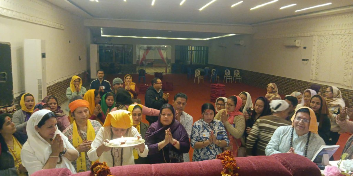 इटहरीमा श्री संजीव मलिकजीको सान्निध्यमा ‘आत्मा जागृति’ विशेष ध्यान साधना