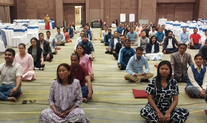 योगसँगै सुरु भयो रास्वपाको दोस्रो दिनको अभिमुखीकरण