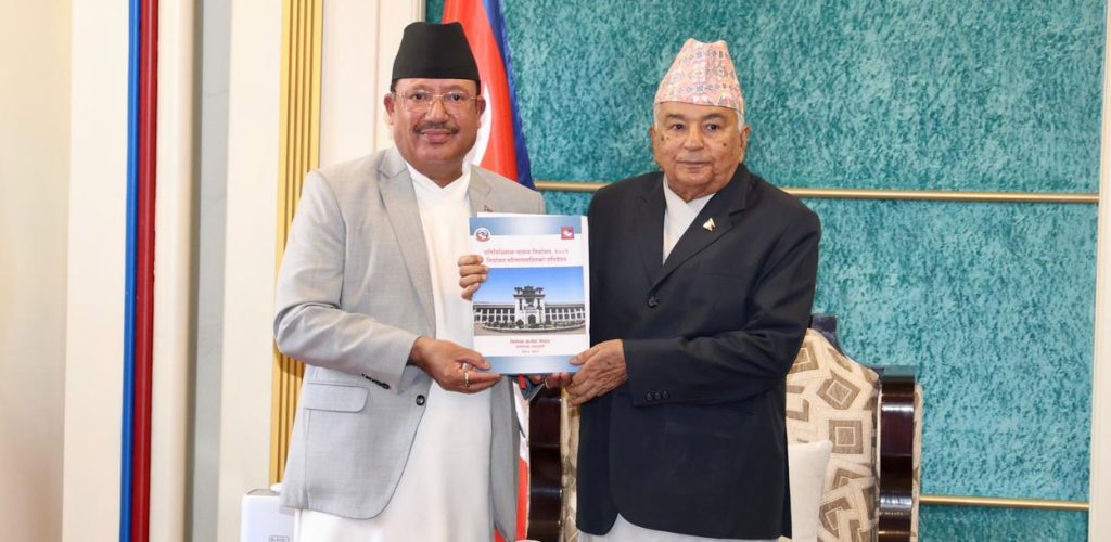 राष्ट्रपतिलाई प्रतिवेदन बुझाएसँगै टुङ्गियो निर्वाचन आयोगको जिम्मेवारी