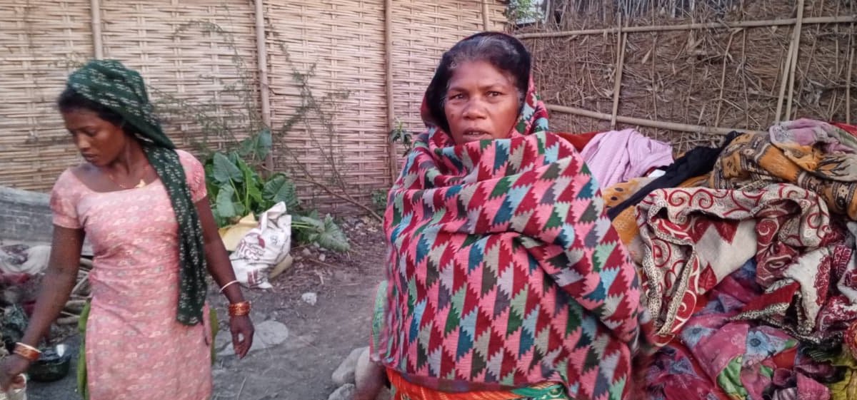 सर्वस्व गुमाएका ११ मुसहर परिवारको एउटै अनुत्तरित प्रश्न : के हाम्रो घर फेरि ठडिएला ?