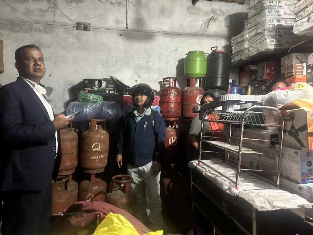ग्यासको  मूल्यवृद्धि र अभावको जनगुनासोपछि अनुगमन