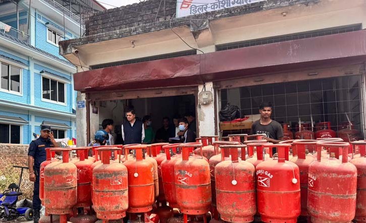 बजार अनुगमनपछि धरानमा ग्यास अभाव नभएको प्रशासनको दाबी