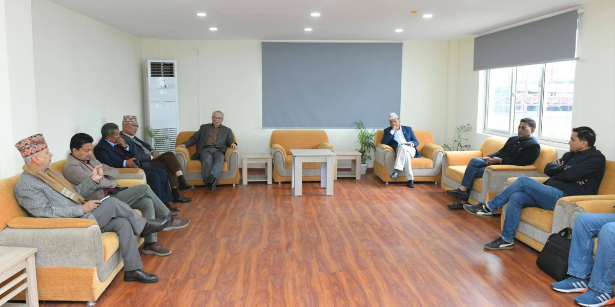 अध्यक्ष ओली पक्राउपछिको रणनीति तय गर्न एमाले सचिवालय बैठक बस्दै