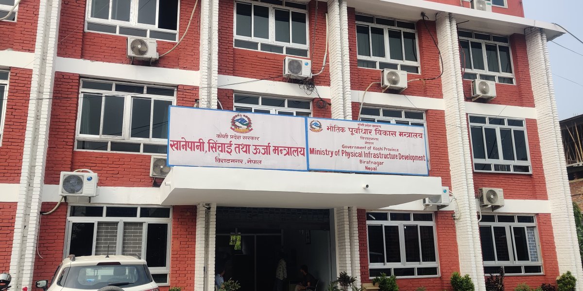 आफ्नै जिल्लाका मुख्यमन्त्रीबाटै हामीलाई ठूलो धोका भयो : निर्माण व्यवसायी