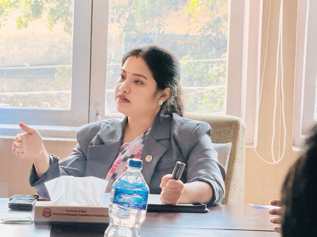 किताबखानाको पूर्ण डिजिटल प्रणाली सुरु, निजामती कर्मचारीको विवरण अब अनलाइनमै