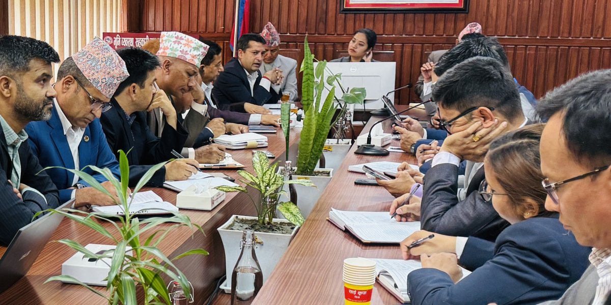 सहकारी पीडितको बचत फिर्ता गराउन महान्यायाधिवक्ता र सीआईबी प्रमुखसँग मन्त्रीको छलफल 