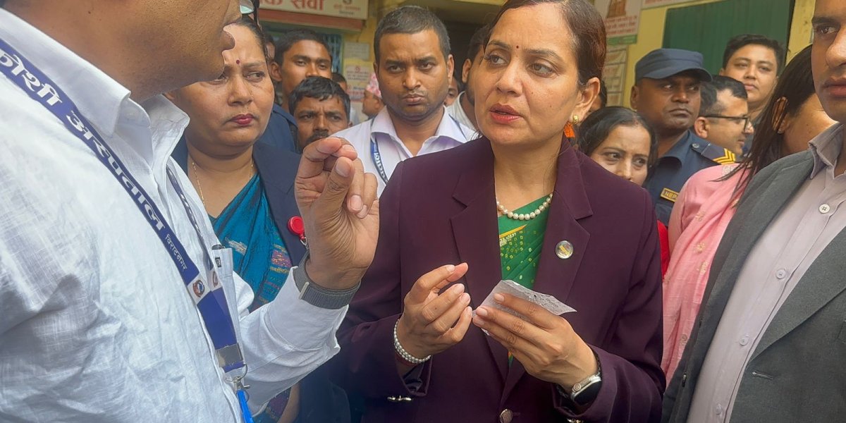 मन्त्री बनेको १४ दिनमै दीपक साहको बिदाइ हुने, अस्पताल दौडिने निशा मेहेता पनि निशानामा