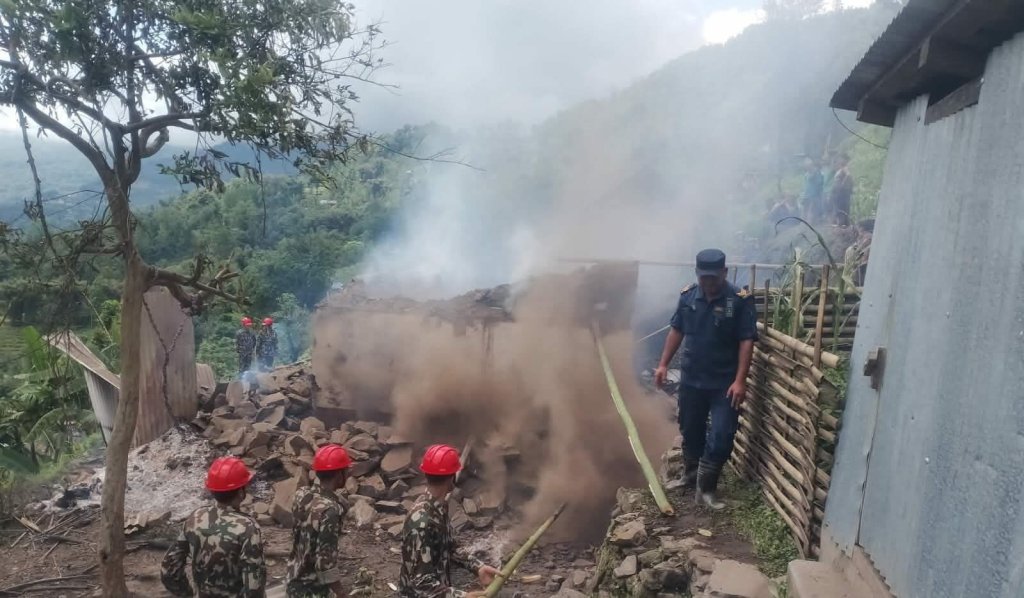 ताप्लेजुङको मैवाखोला-६ हाफाबुङमा आगलागी १६ लाख बराबरको क्षति