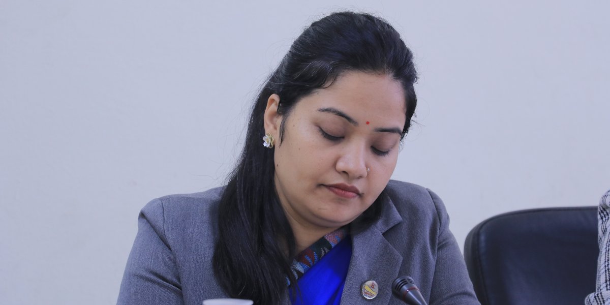 कर्मचारीलाई राजनीति नगर्न सरकारको चेतावनी, राजनीति गरे जागिर जाने