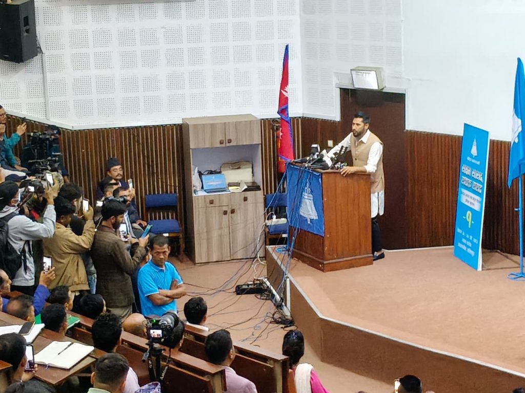 कामु प्रधानन्यायाधीश मल्लको अभिव्यक्तिप्रति रास्वपा सभापति लामिछानेको आपत्ती