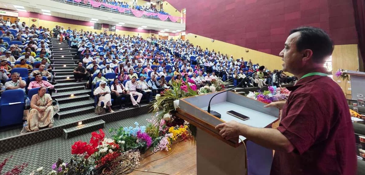 कोशी सरकारको नेतृत्व अब कांग्रेसले गर्ने विश्वप्रकाश शर्माको दावी