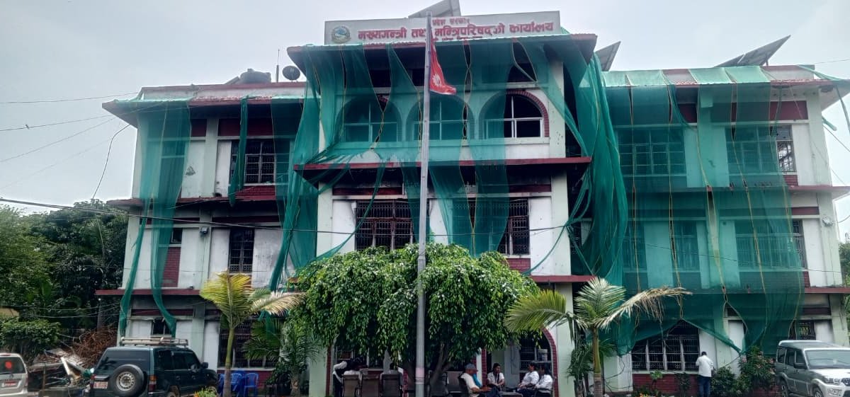 हरियो घुम्टोभित्र मुख्यमन्त्री कार्यालय, अस्थायी संरचनामा ८२ लाख खर्च गर्ने तयारी