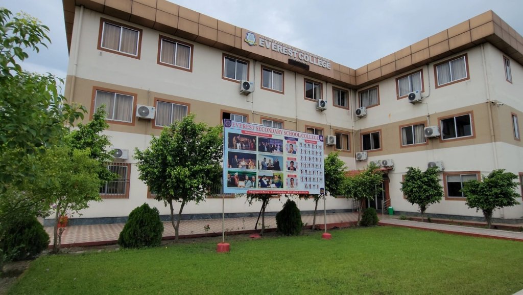 एभरेष्ट कलेजमा कक्षा ११ को प्रवेश परीक्षा ४ जेठमा, २१० विद्यार्थीले मात्रै अवसर पाउने