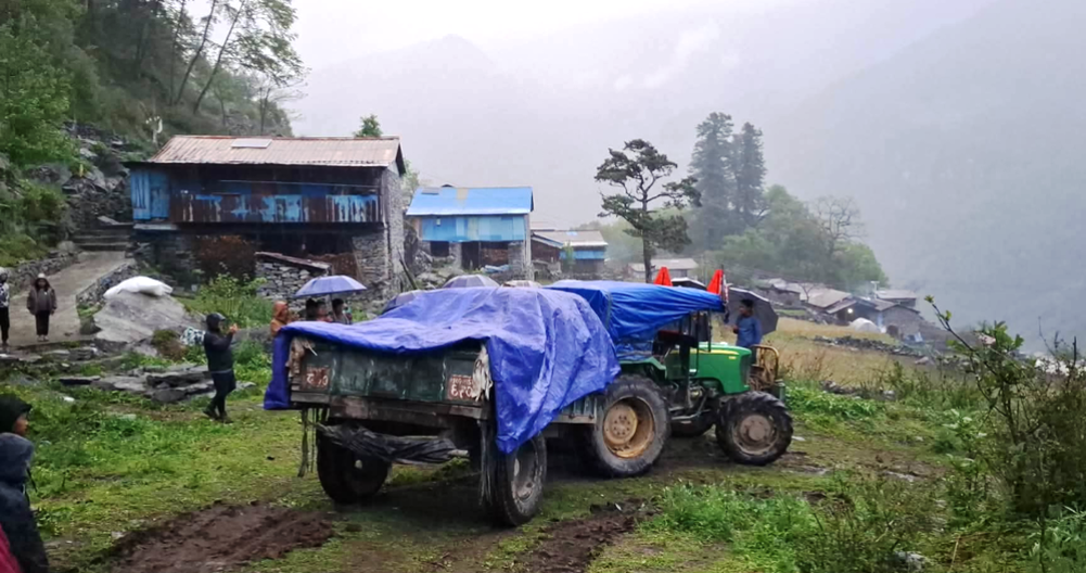संखुवासभाको किमाथांका सडक सञ्जालमा जोडियो