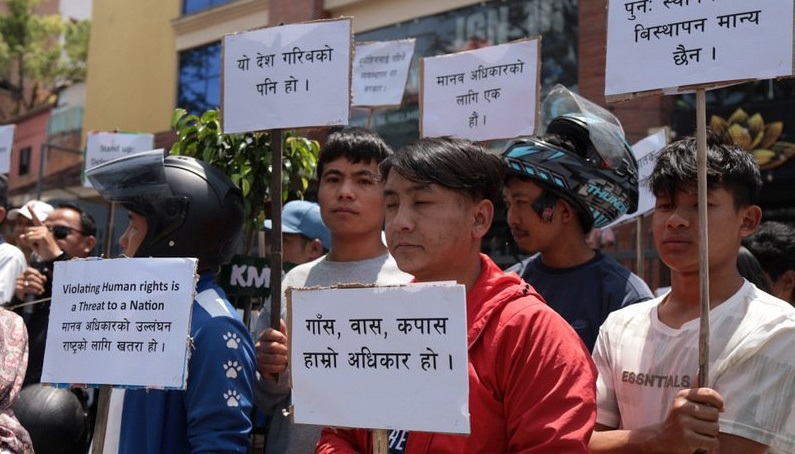 सुकुम्बासीमाथि सरकारले दमन गरेको विरोधमा श्रम संस्कृति पार्टीको प्रदर्शन