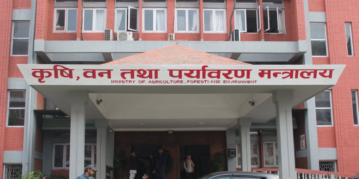 सुदूपश्चिम प्रदेशका २६ पालिकाले उठाएनन् रासायनिक मल, तुरुन्त नलगे डिपोबाटै बिक्री गरिने चेतावनी