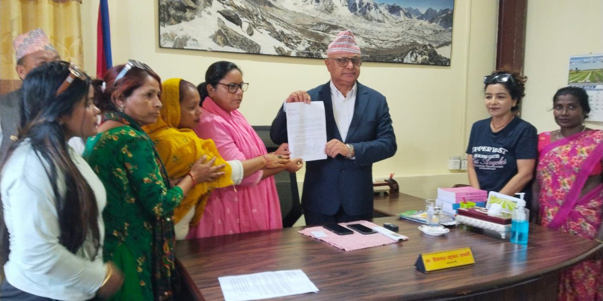 कोशीका महिला संगठनहरूले मागे प्रधानमन्त्रीको राजीनामा