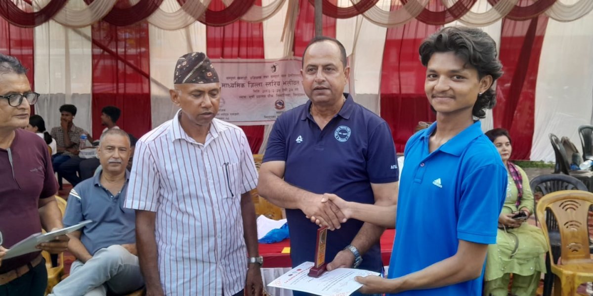 अन्तर माध्यमिक भलिबलको उपाधि दमकको इन्स्पायर स्कुललाई