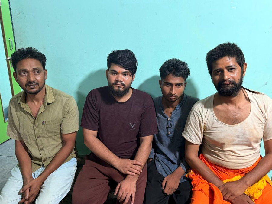 परोपकार घाटमा अश्लील हर्कत गर्ने चार जना विराटनगरबाट पक्राउ