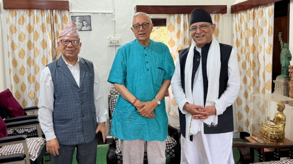 के छलफल भयो प्रचण्ड, माधव र शेखरबीच ?