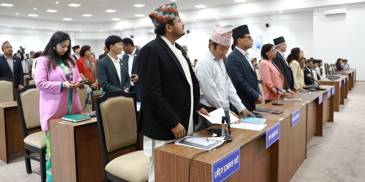 संसद् फेरि अवरुद्ध, प्रधानमन्त्रीले संसदमा आएर माफी माग्नुपर्ने विपक्षीको अडान