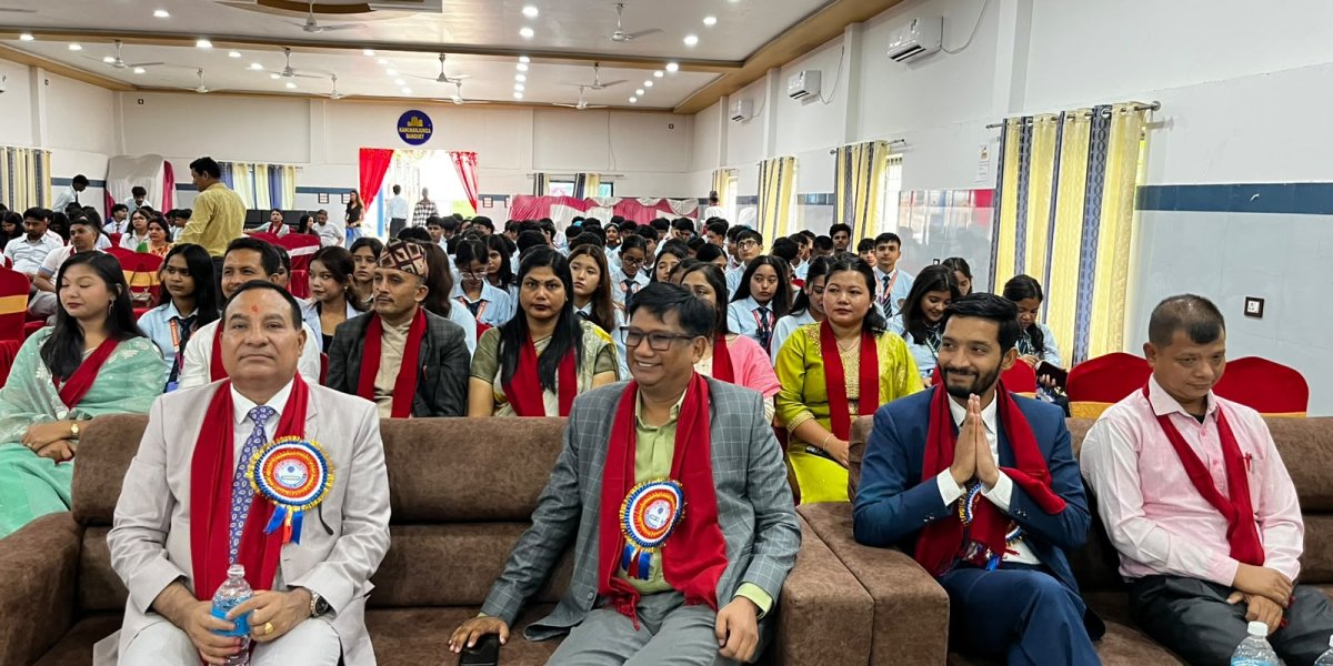 एभरेष्टका नयाँ विद्यार्थीलाई स्वागत: ‘विश्वसँग प्रतिस्पर्धा गर्न सक्ने हुनुपर्छ’