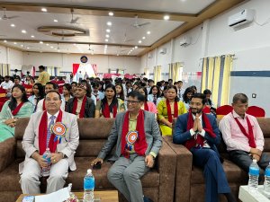 एभरेष्टका नयाँ विद्यार्थीलाई स्वागत: ‘विश्वसँग प्रतिस्पर्धा गर्न सक्ने हुनुपर्छ’