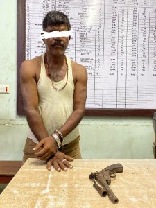 मोरङमा कटुवा पेस्तोलसहित ५९ वर्षीय वृद्ध पक्राउ