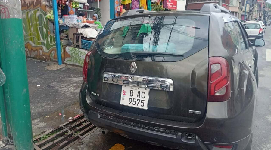 गगन थापाको घरअगाडि पनि शंकास्पद गाडी