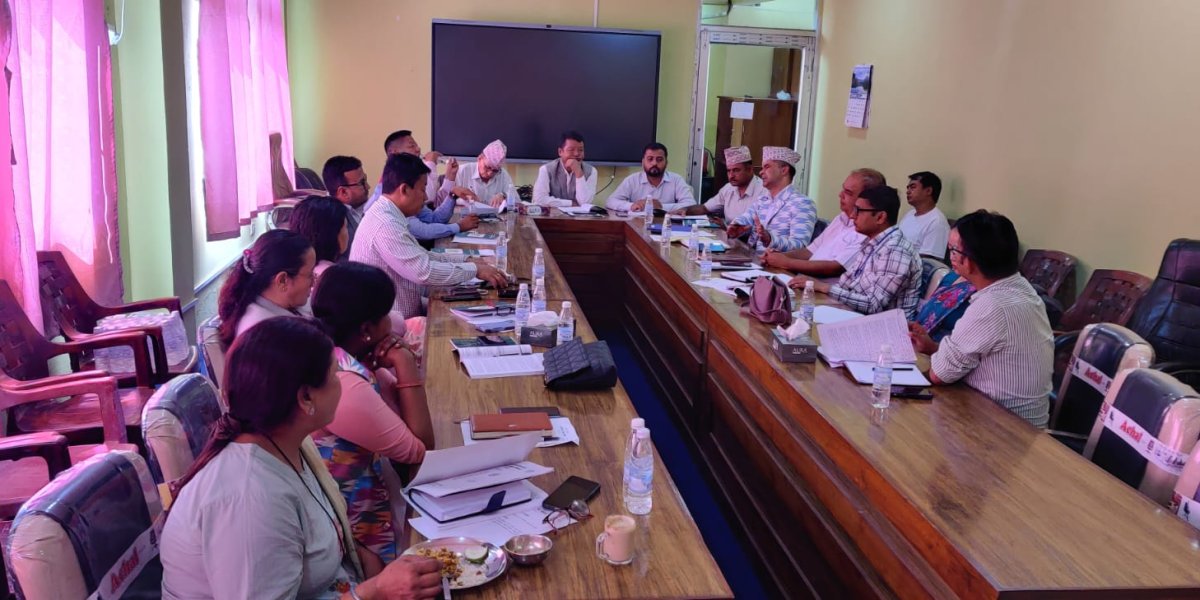 कर्मचारी हुँदाहुँदै कन्सल्टेन्टलाई करोडौं बाँड्न रोक