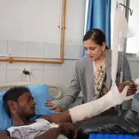 सुनसरी घटनापछि स्वास्थ्यमन्त्री मेहता विराटनगरमा,तीन अस्पताल पुगेर घाइतेहरूसँग भेटघाट