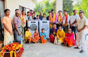 एभरेष्ट हाईपर मार्केटद्वारा गुरूकुलका बटुकलाई कुलर सहयोग