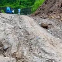 मेची राजमार्ग भासिँदा पूर्वी पहाडको जनजीवन प्रभावित
