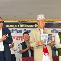 इतिहासलाई गालीगलौज र आरोप–प्रत्यारोपको विषय नबनाउन प्रदेश प्रमुख खापुङको आग्रह