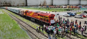 कोलकाताबाट विराटनगर आइपुग्यो कार्गो रेल (फोटोहरु)